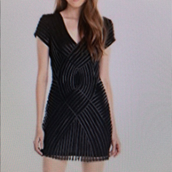 Parker Fabiana Cap Sleeve Fitted Dress - Picture 3 of 6